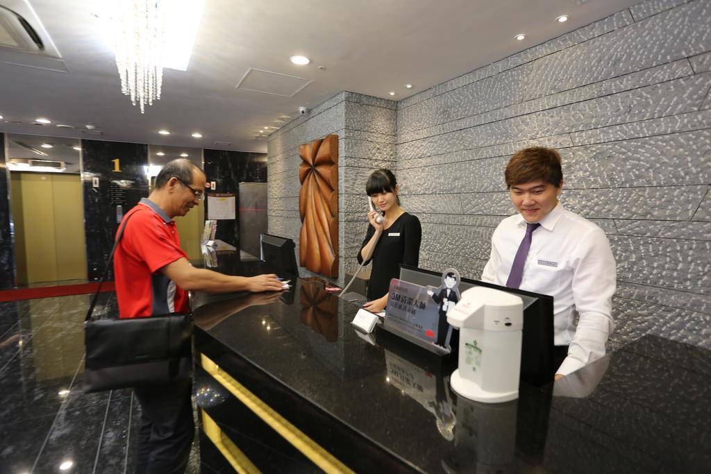 Chiayi Look Hotel Exterior photo